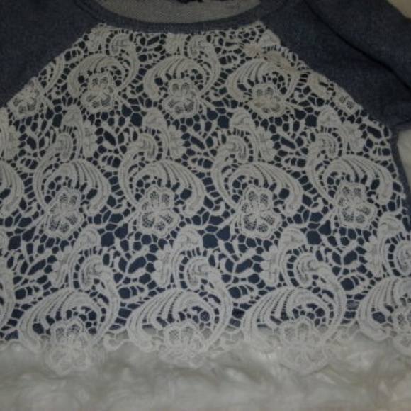 Cute heathered blue cropped Tee Shirt Top - Picture 5 of 6